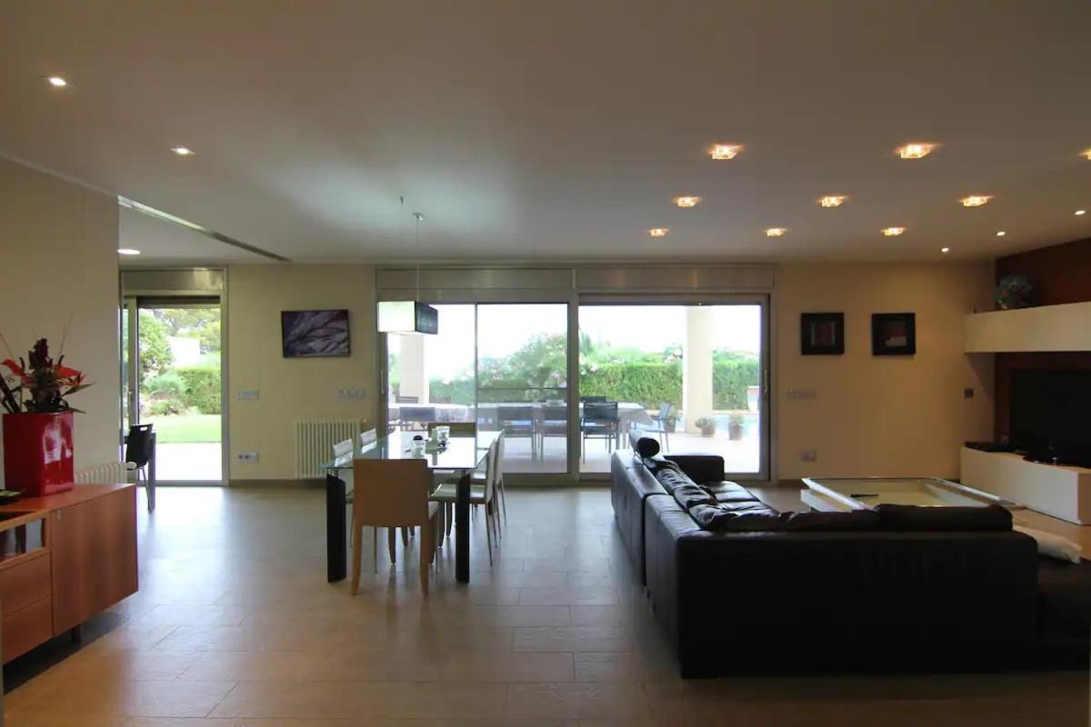 Villa Maricel อัลกานาร์ ภายนอก รูปภาพ