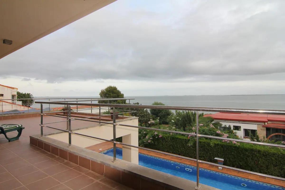 Villa Maricel อัลกานาร์ ภายนอก รูปภาพ